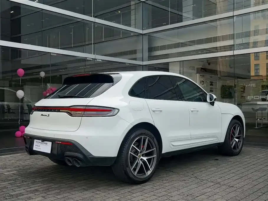 Porsche Macan — фото 7