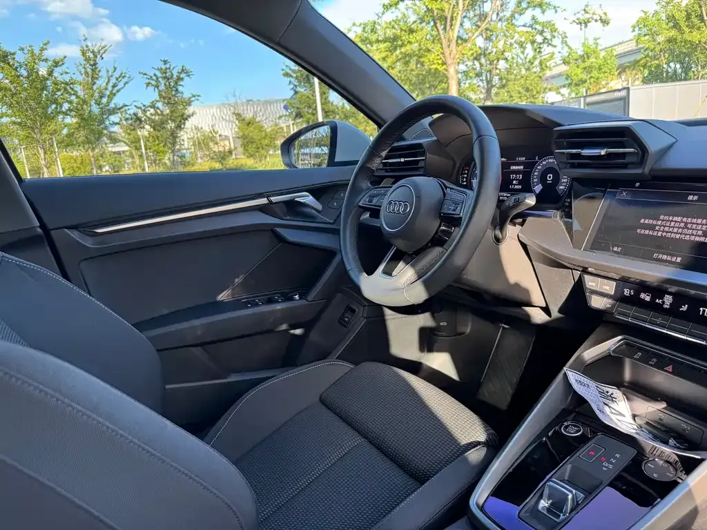 Audi A3 2024 из CN, фото 10