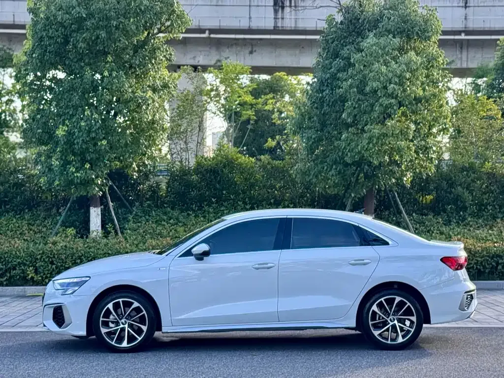 Audi A3 2024 из CN, фото 7