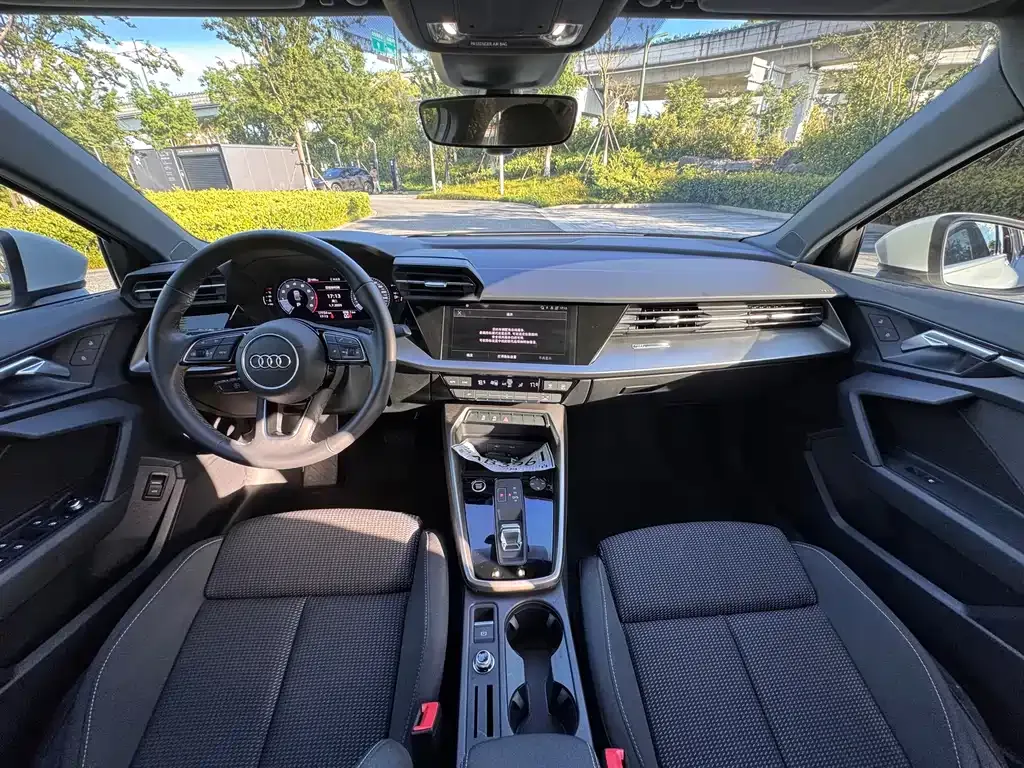 Audi A3 2024 из CN, фото 8