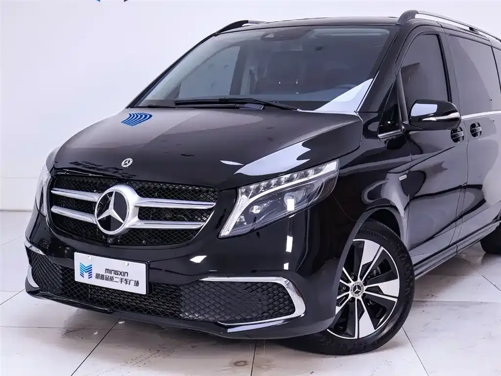 Mercedes-Benz V-Class 2024 из CN, фото 3