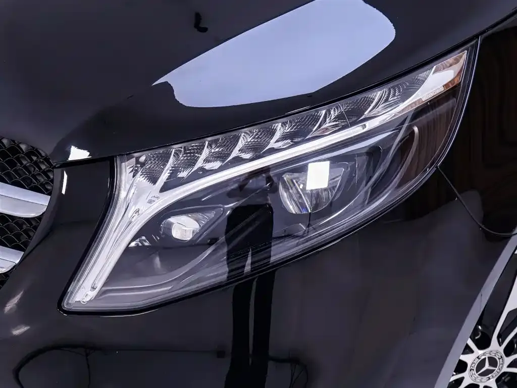 Mercedes-Benz V-Class 2024 из CN, фото 4
