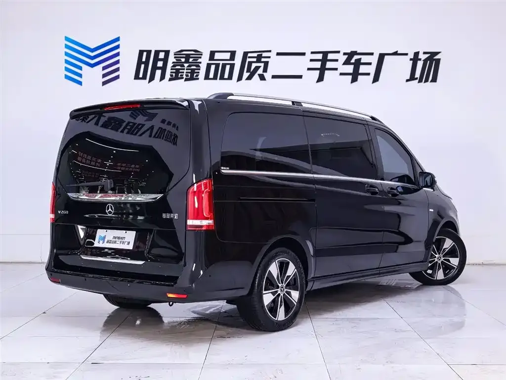 Mercedes-Benz V-Class 2024 из CN, фото 7