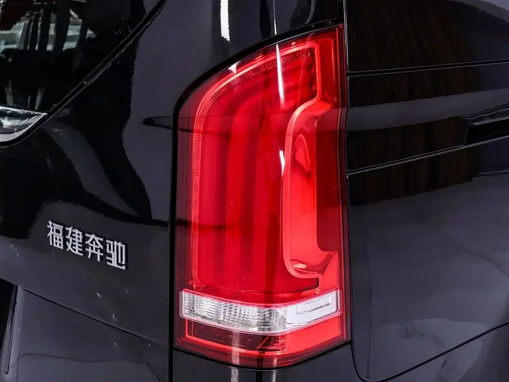 Mercedes-Benz V-Class 2024 из CN, фото 9