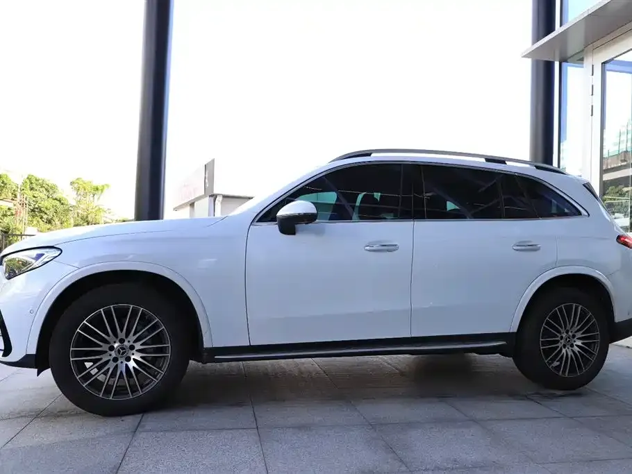 Mercedes-Benz GLC 2023 из CN, фото 9