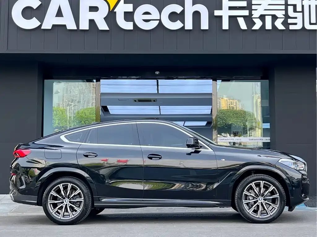 BMW X6 2022 из CN, фото 3