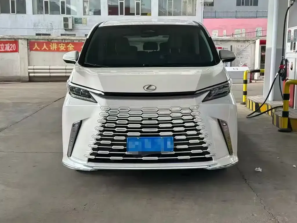 Lexus LM 2024 из CN, фото 2
