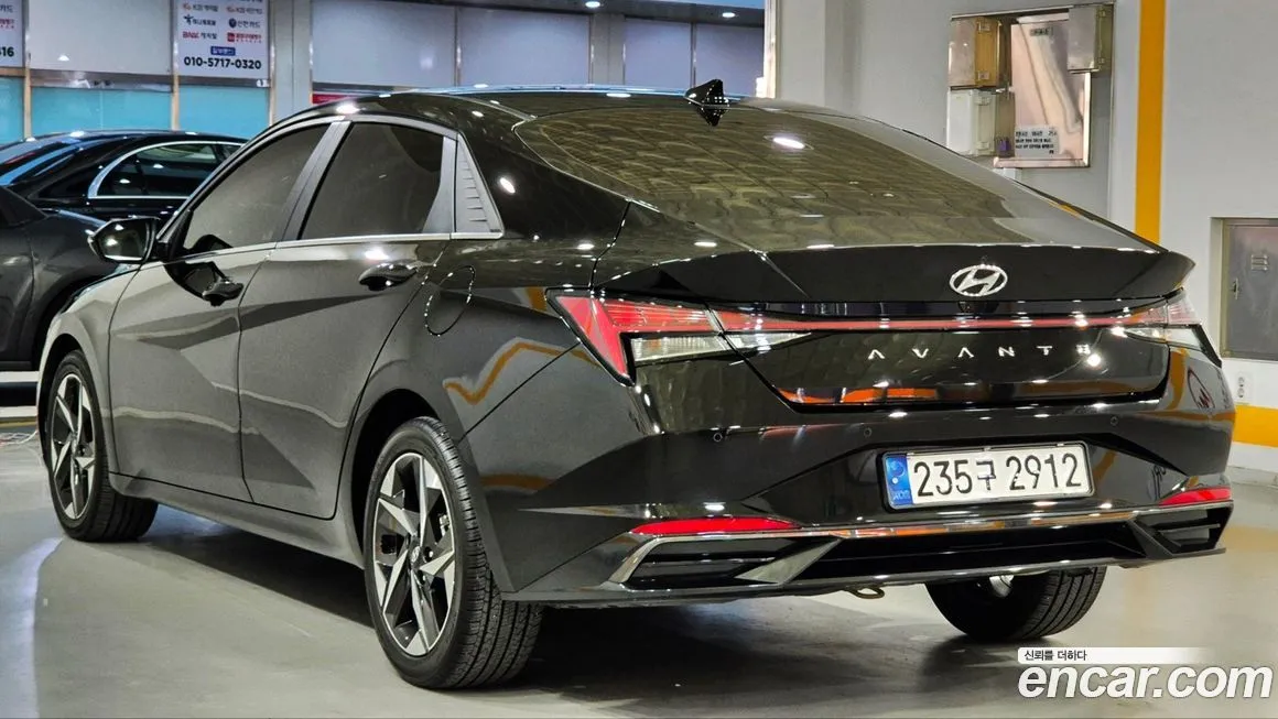 Hyundai AVANTE — фото 3