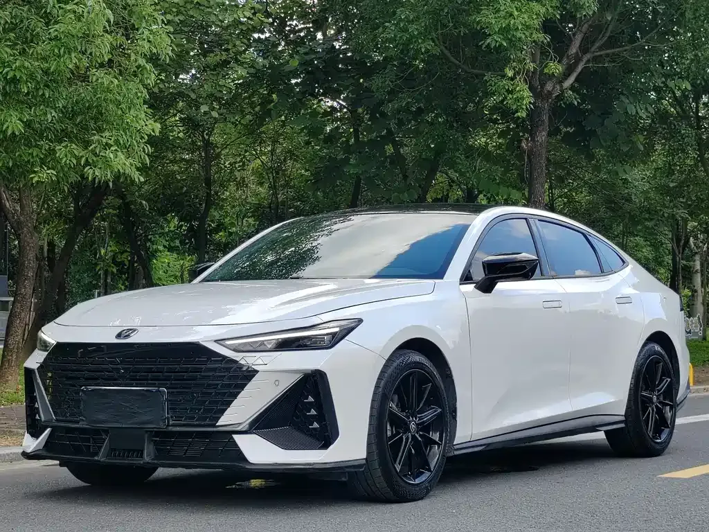Changan UNI-V 2023 из CN, фото 1