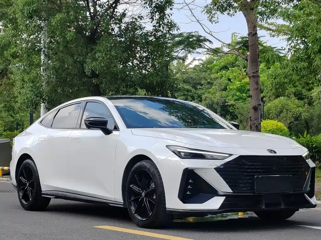 Changan UNI-V 2023 из CN, фото 3