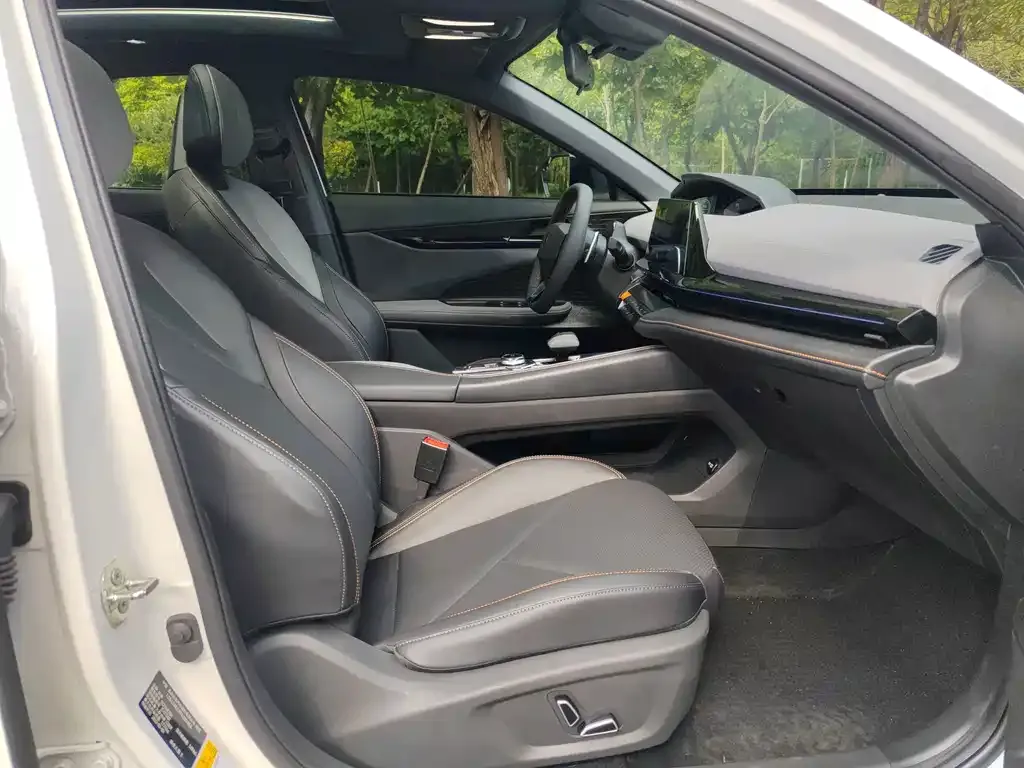 Changan UNI-V 2023 из CN, фото 5