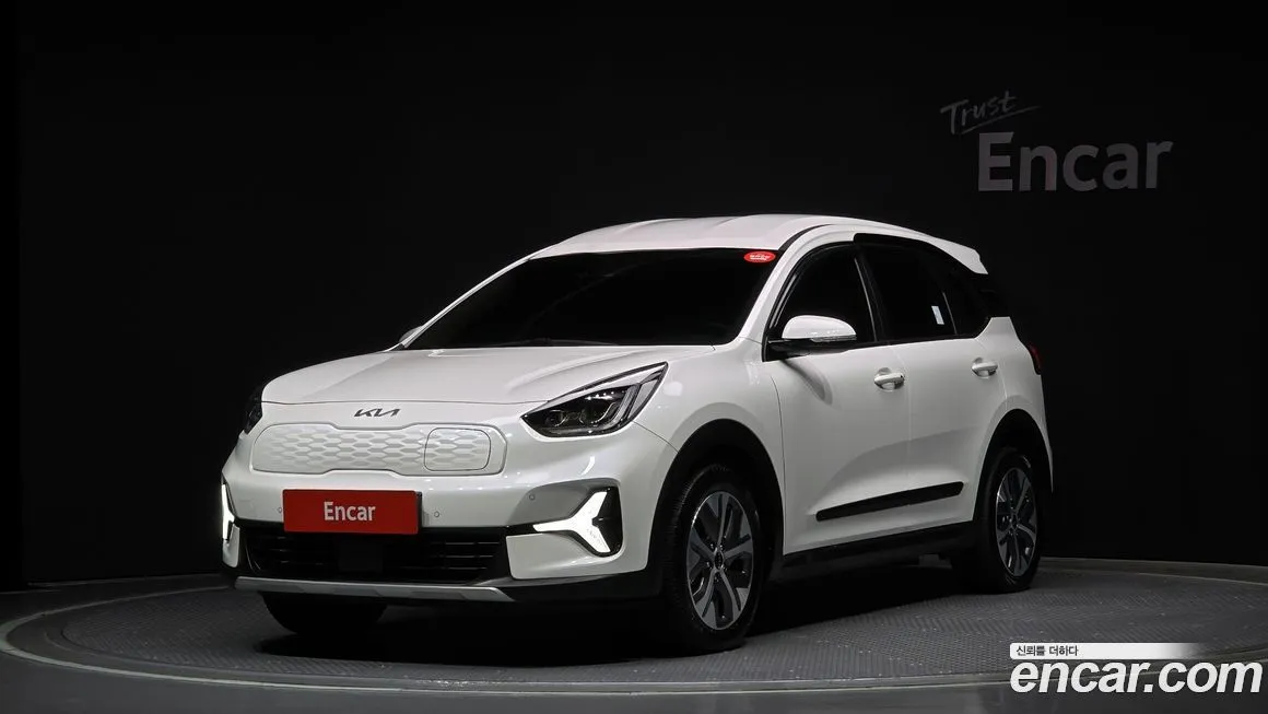 Kia Niro — фото 1