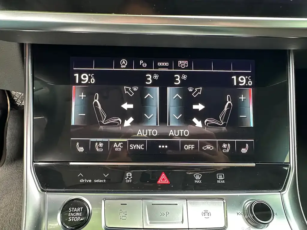 Audi A7L 2022 из CN, фото 7