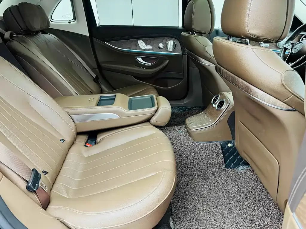 Mercedes-Benz E-Class 2022 из CN, фото 10