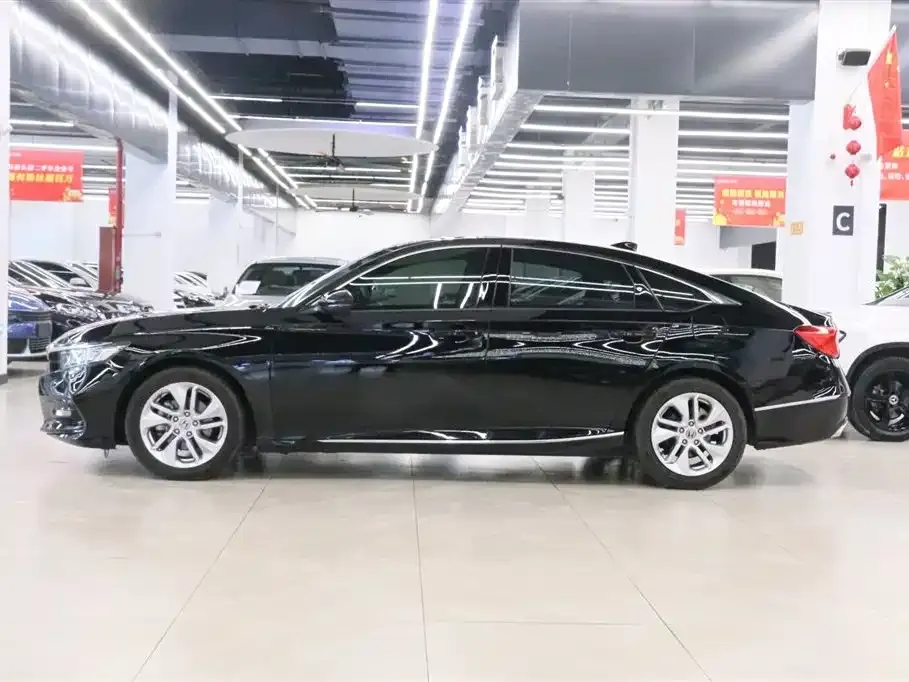 Honda Accord 2021 из CN, фото 3