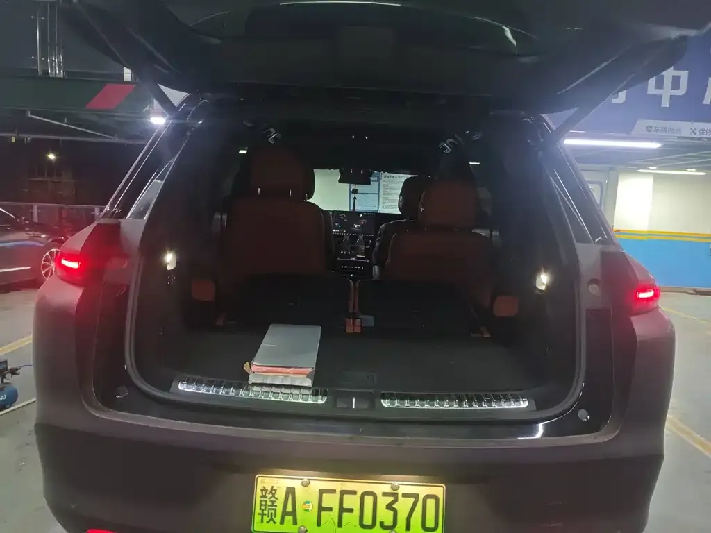 Li Auto L8 2024 из CN, фото 10