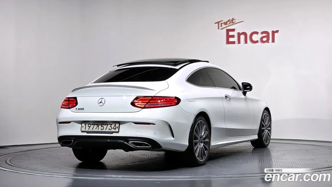 Mercedes-Benz C-Class 2023 из KR, фото 2