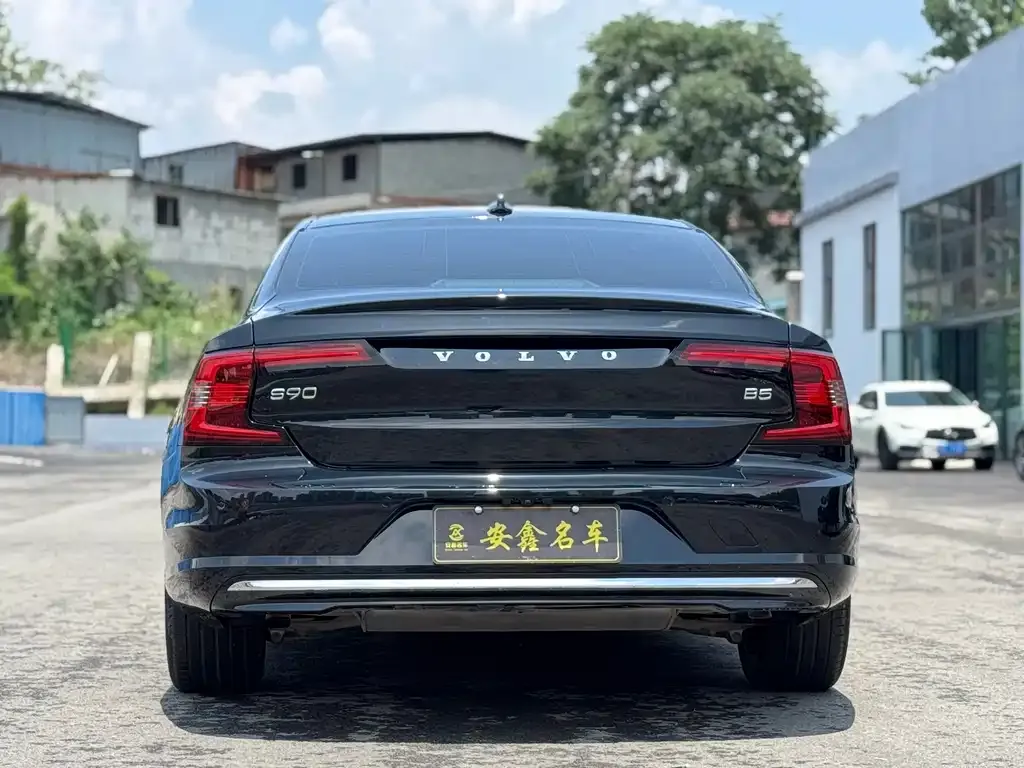 Volvo S90 — фото 5