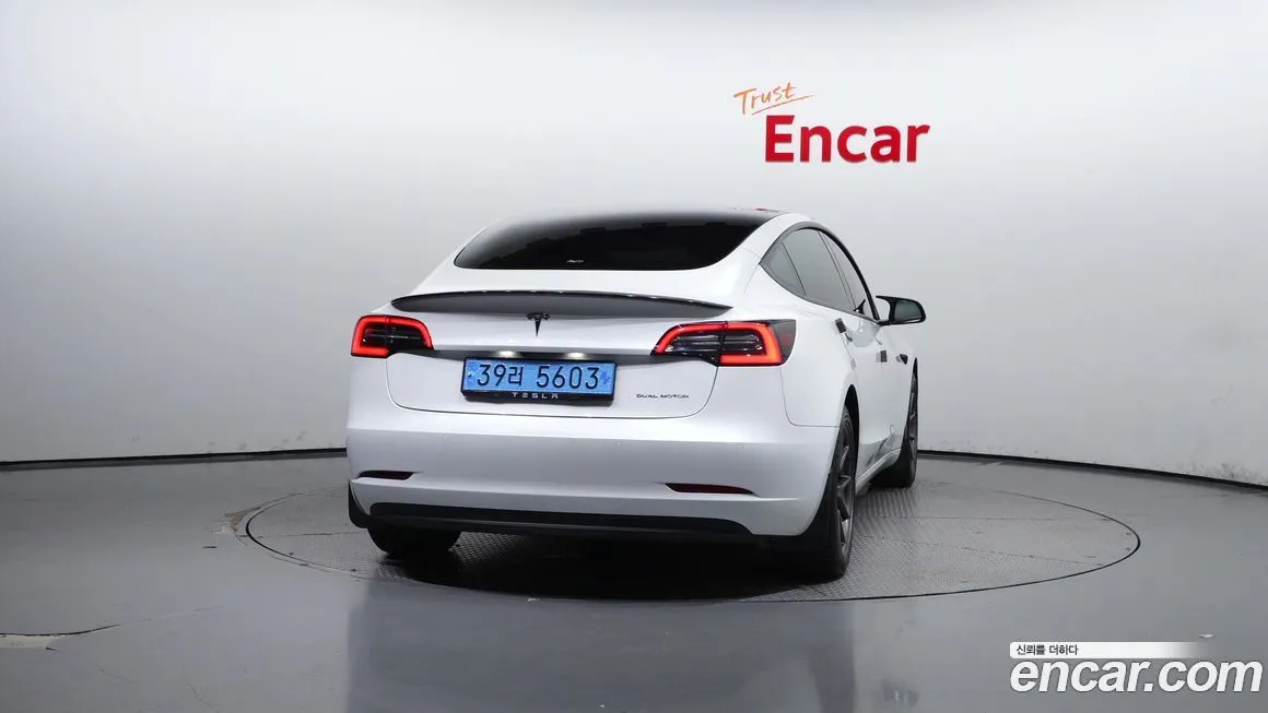 Tesla Model 3 2022 из KR, фото 4