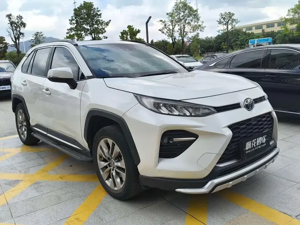 Toyota Wildlander 2022 из CN, фото 3