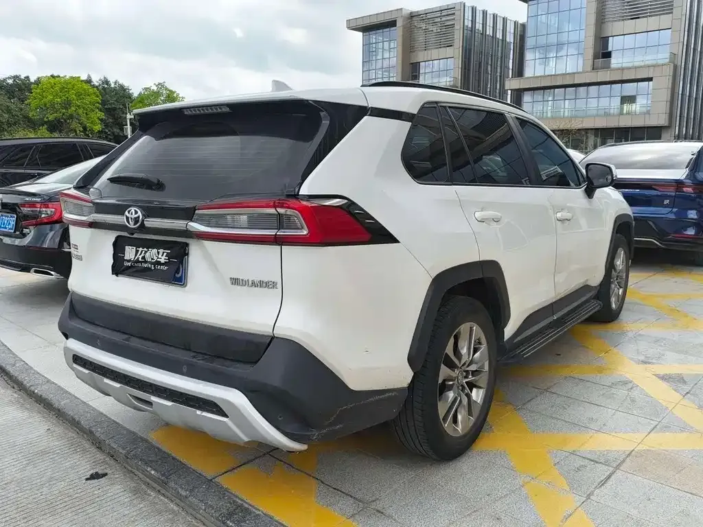 Toyota Wildlander 2022 из CN, фото 8