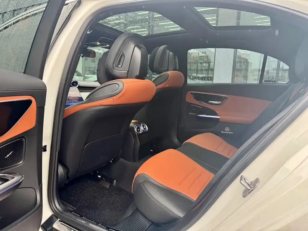 Mercedes-Benz C-Class 2024 из CN, фото 6