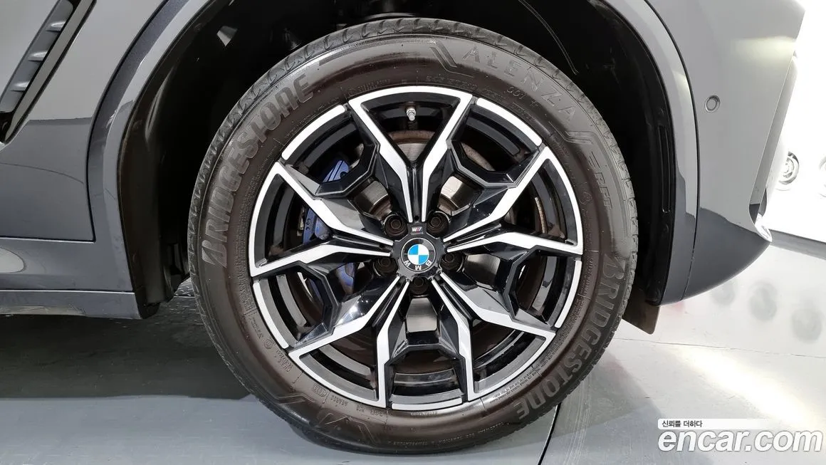 BMW X4 2023 из KR, фото 5
