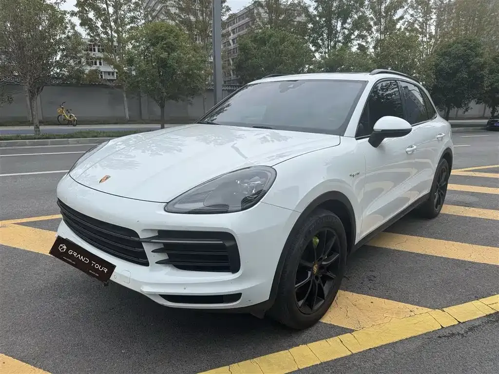 Porsche Cayenne Hybrid 2022 из CN, фото 1