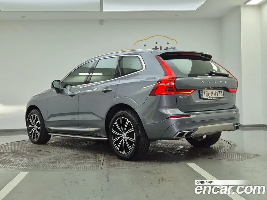 Volvo XC60 — фото 3