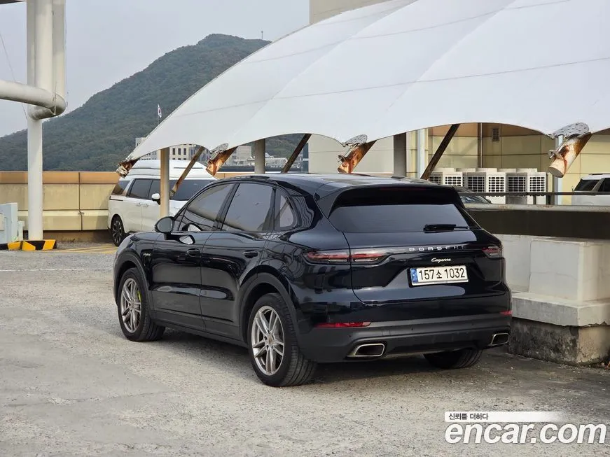 Porsche Cayenne 2021 из KR, фото 2