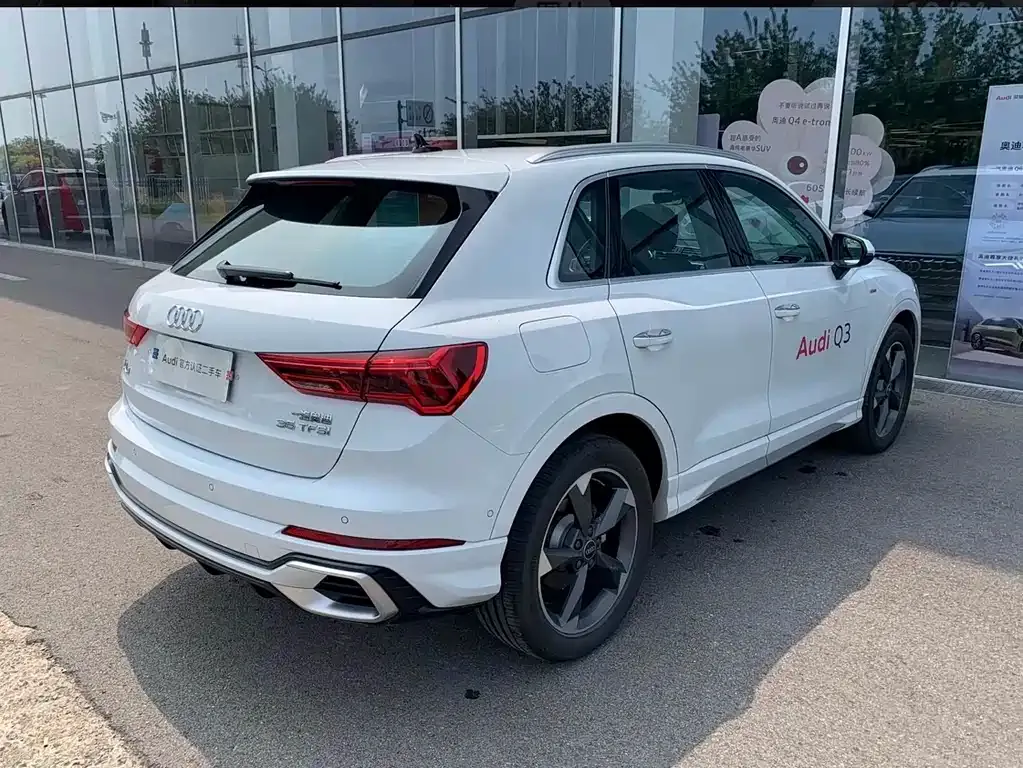 Audi Q3 2024 из CN, фото 5