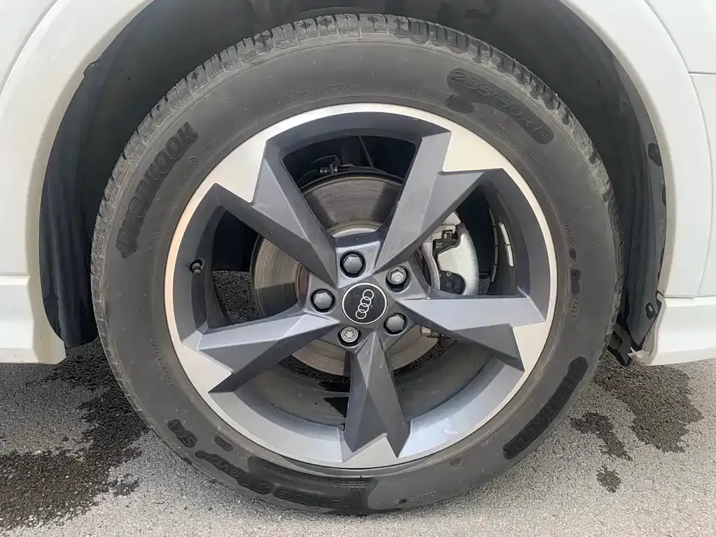 Audi Q3 2024 из CN, фото 8