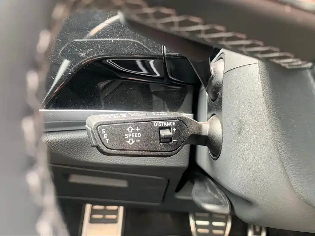 Audi Q3 2024 из CN, фото 9