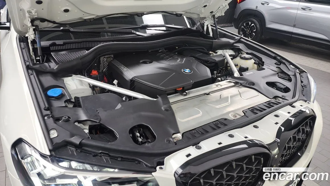 BMW X4 2025 из KR, фото 6