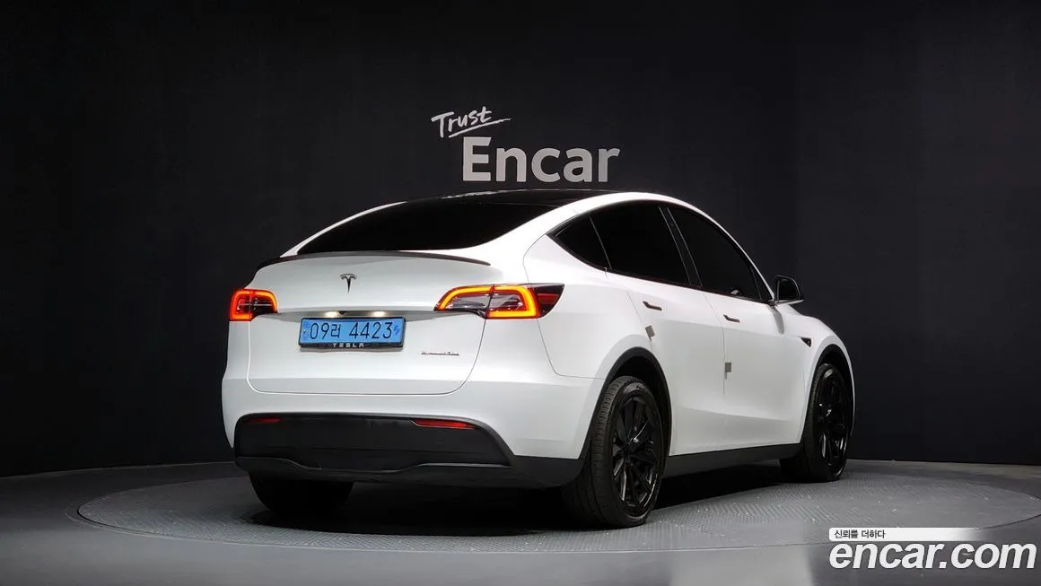 Tesla Model Y 2022 из KR, фото 2