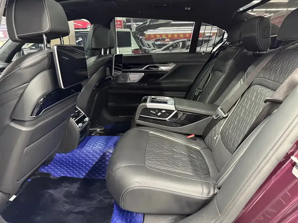 BMW 7 Series 2021 из CN, фото 5