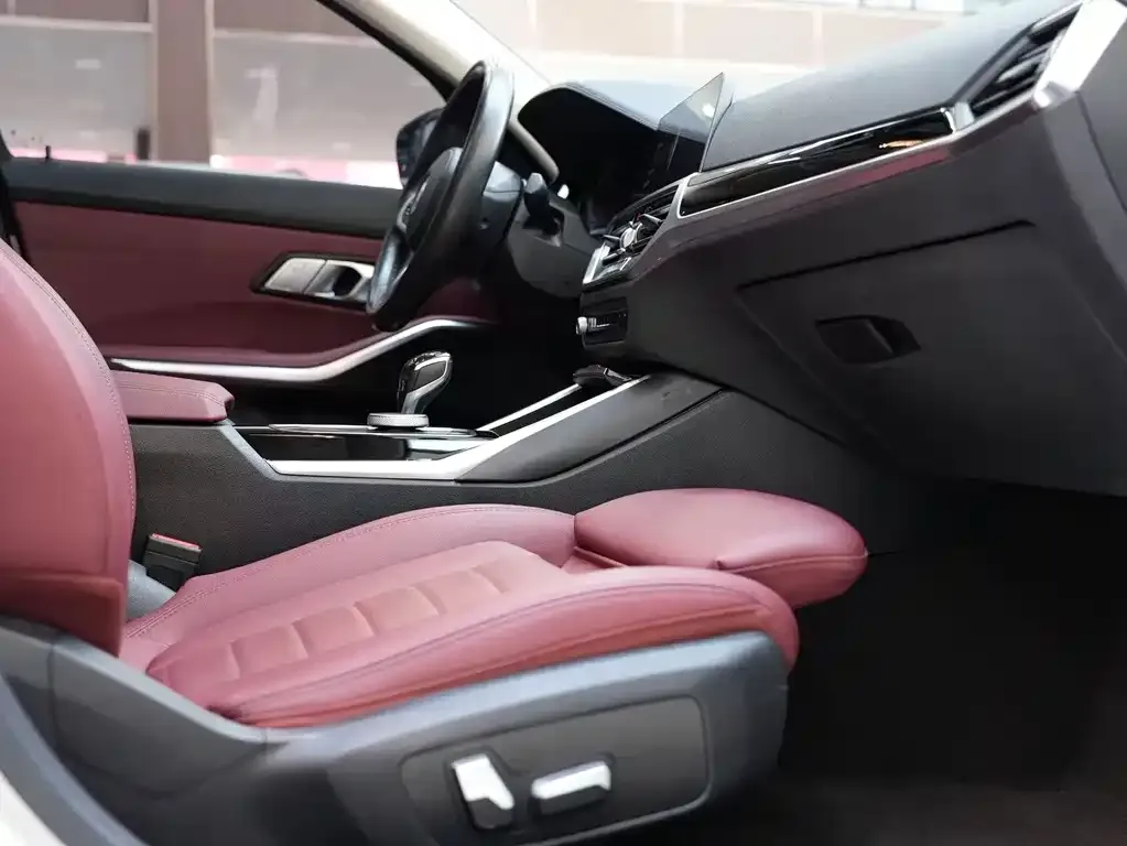 BMW 3 Series 2021 из CN, фото 5