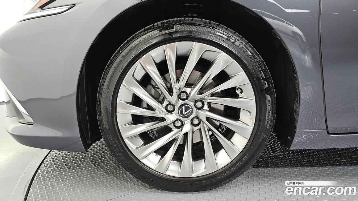 Lexus ES 2023 из KR, фото 5