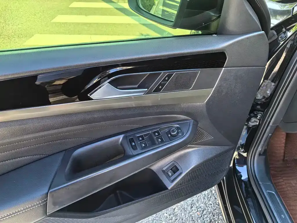 Volkswagen Passat 2021 из CN, фото 6