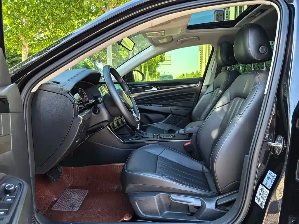 Volkswagen Passat 2021 из CN, фото 7