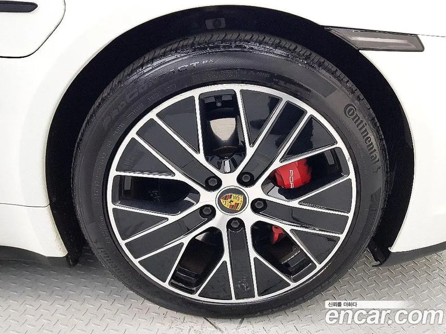 Porsche Taycan 2021 из KR, фото 5