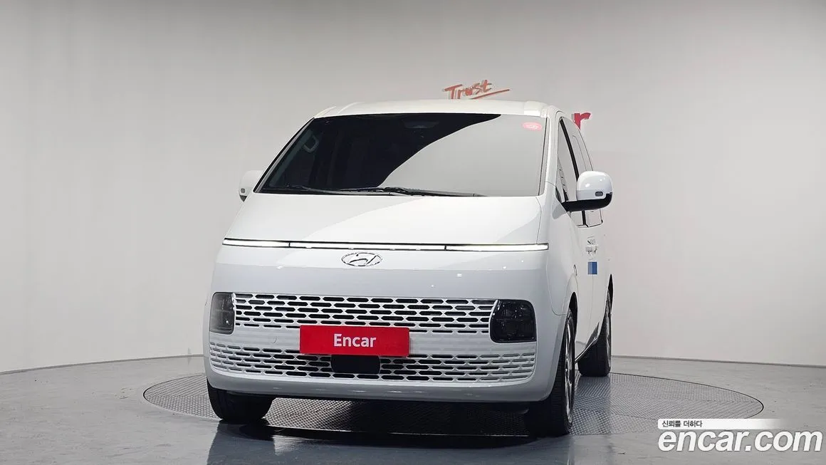 Hyundai Staria — фото 3