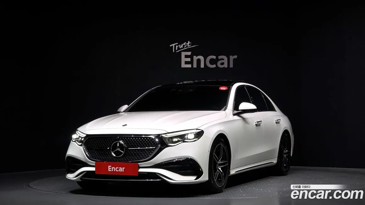 Mercedes-Benz E-Class — фото 1