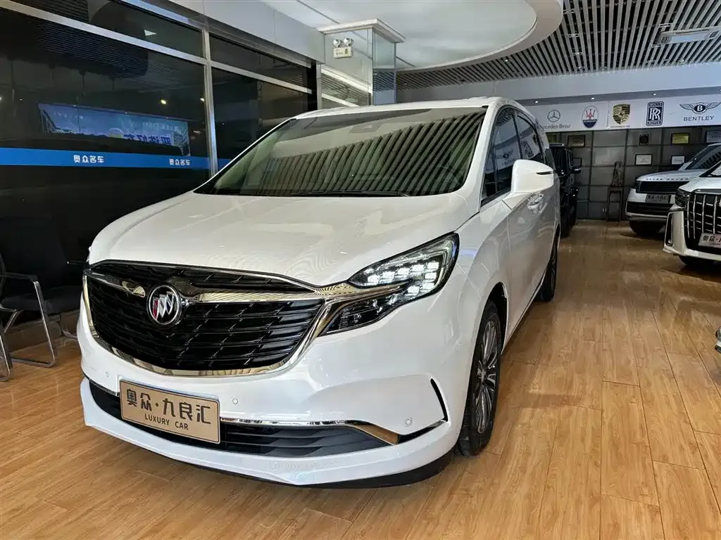 Buick GL8 2022 из CN, фото 1
