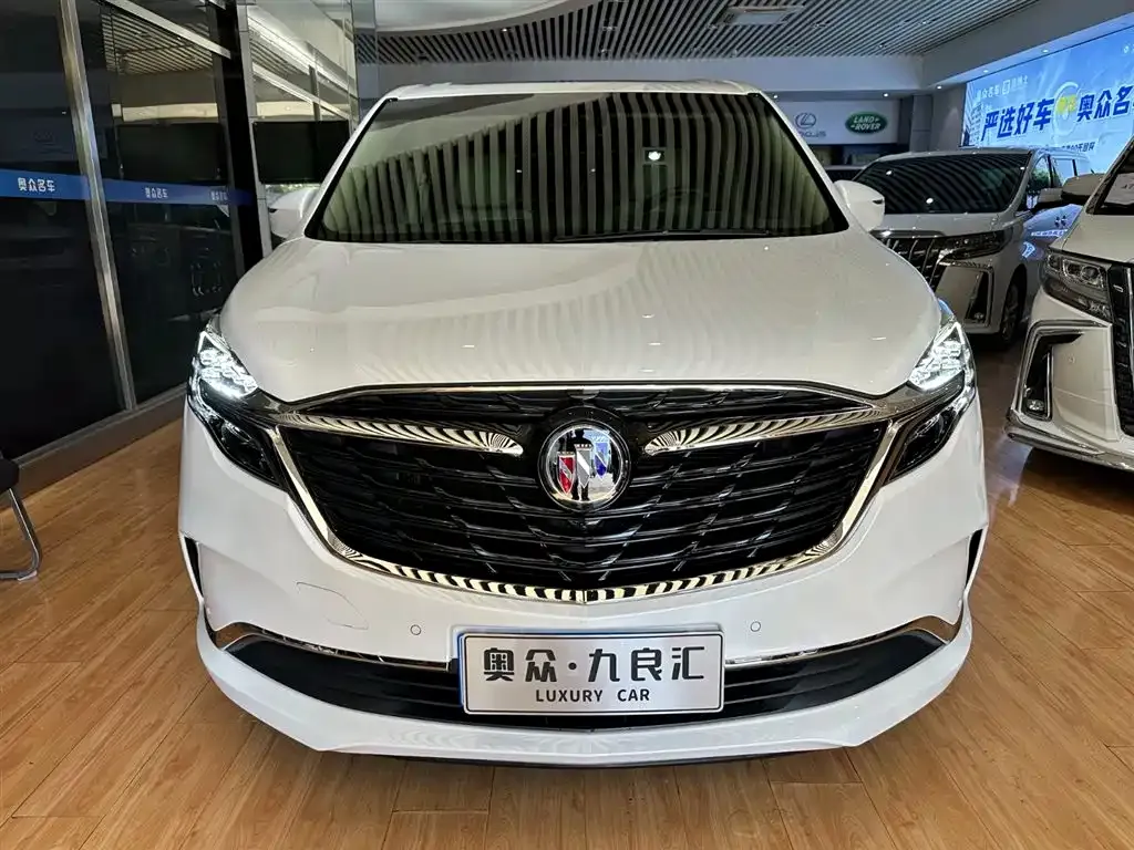 Buick GL8 2022 из CN, фото 2