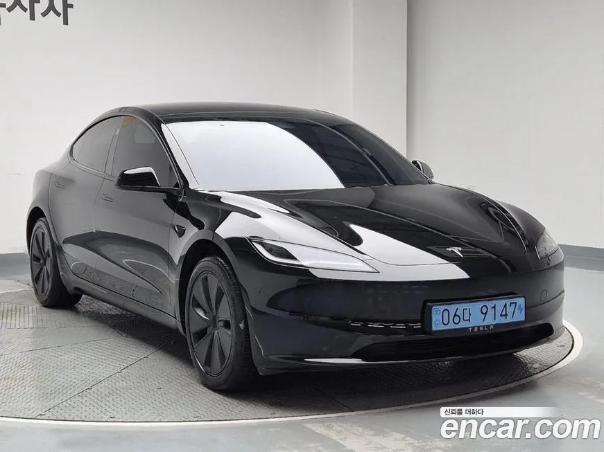 Tesla Model 3 — фото 4