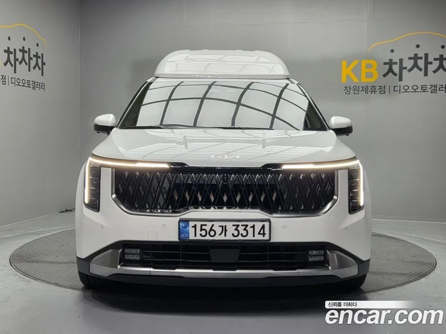 Kia Carnival — фото 1