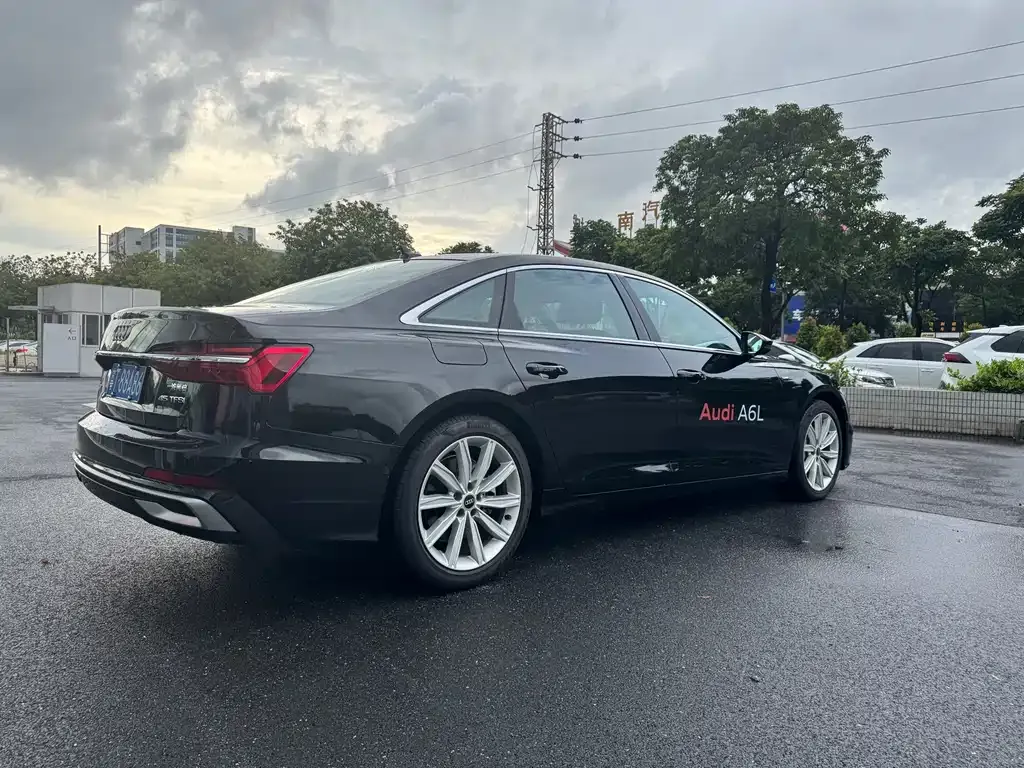 Audi A6L 2024 из CN, фото 5