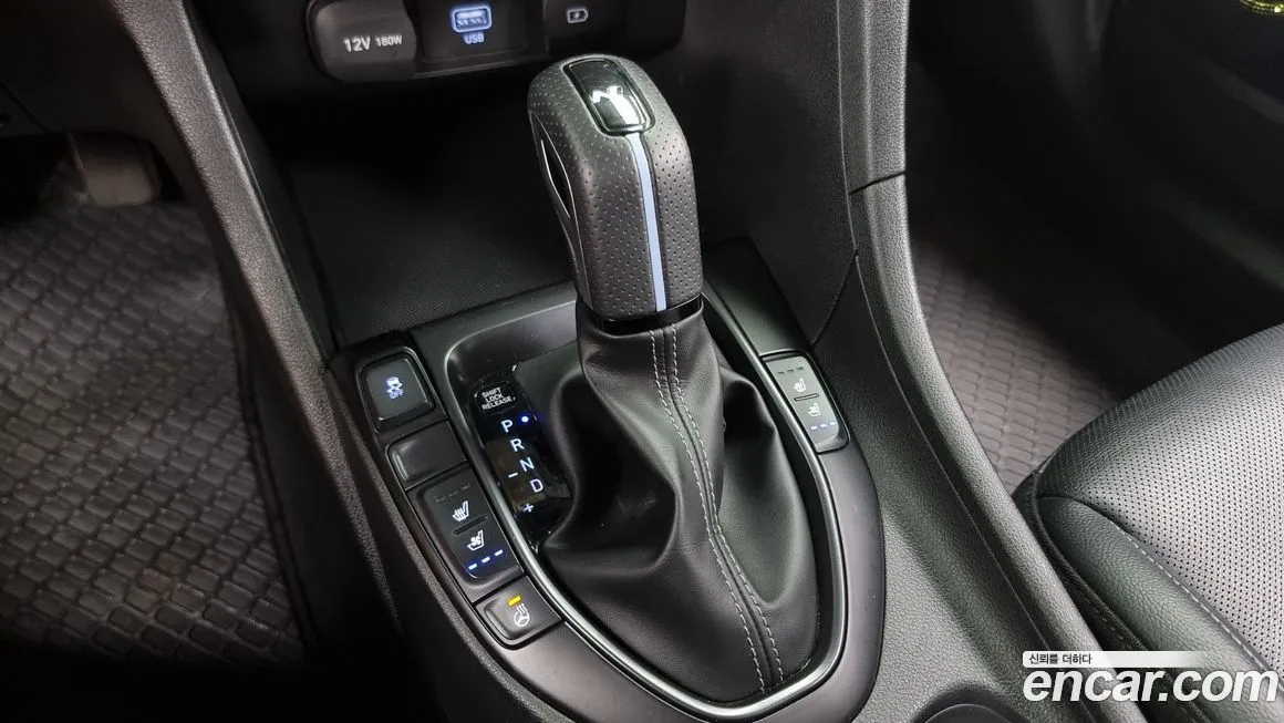 Hyundai Veloster 2021 из KR, фото 9