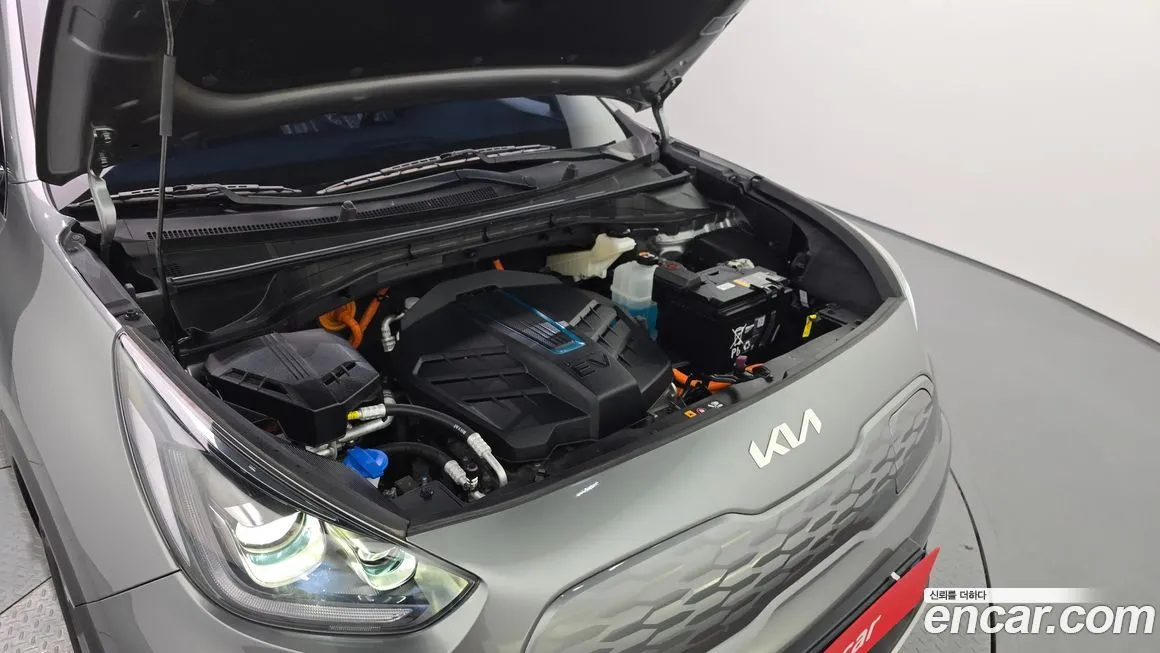 Kia Niro — фото 6